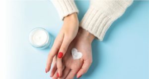 MANI SCREPOLATE. UN RIMEDIO NATURALE