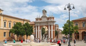 LA FIERA DEI BECCHI