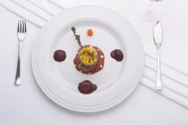 Filetto di maiale con scalogni al lambrusco