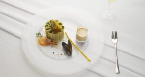 Mousseline di sogliolain paniere di rigatoni e ricotta agli spinaci