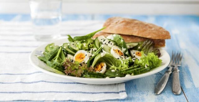 insalata con uova