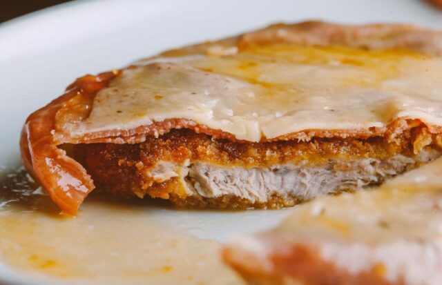 cotoletta bolognese